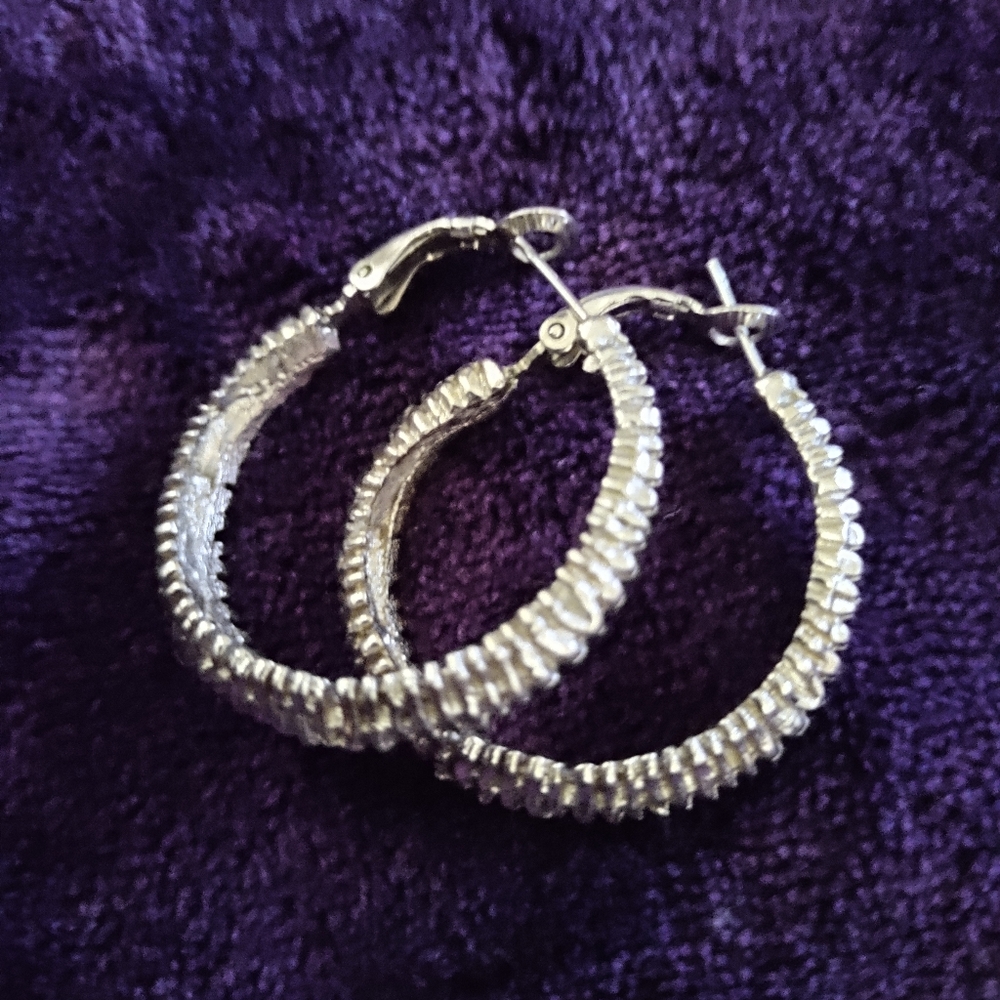 Vintage Textured Hoop earrings